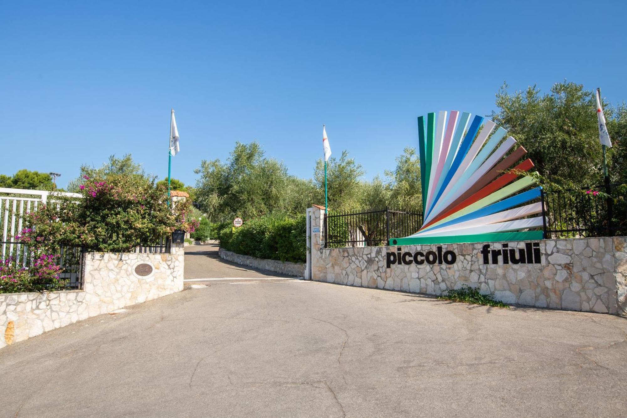 Centro Vacanze Piccolo Friuli Lejlighedshotel Vieste Eksteriør billede